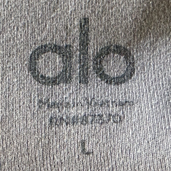 ALO High Waist Cargo Leggings - Picture 3 of 10